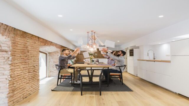 stolovi za ručavanje