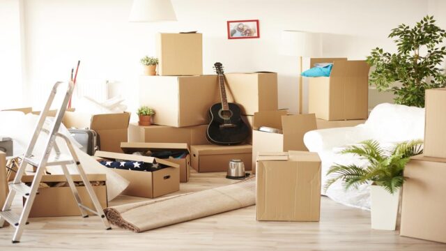 House Flipping premještanje stvari kupovina novih u kući