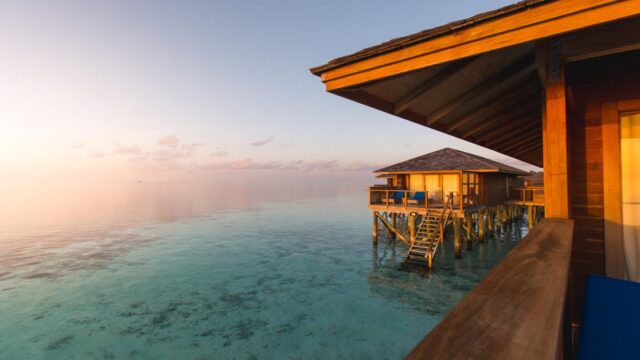 Preljepa kuća na morskoj obali idealno mjesto gdje bi mladi voljeli biti